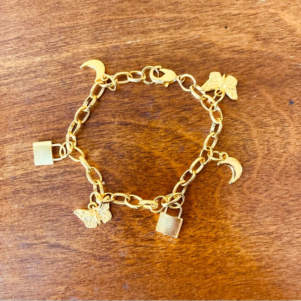 Charm Bracelet 10K gold plated